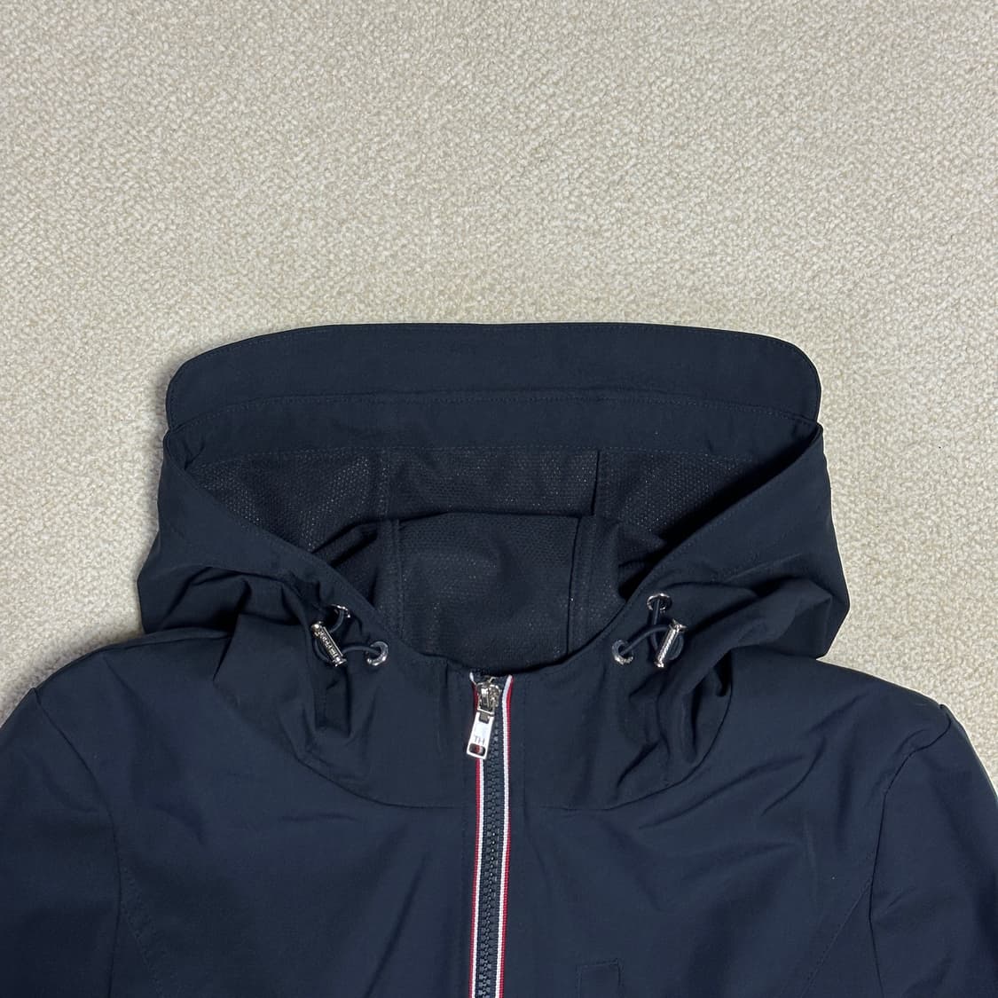 타미힐피거 아이코닉 스포티 후드 소프트쉘 레인 재킷 상품이미지5