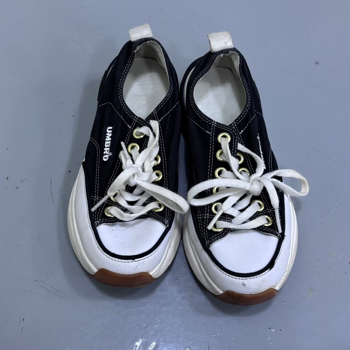 230 엄브로 토비 스니커즈 0406E 상품이미지3