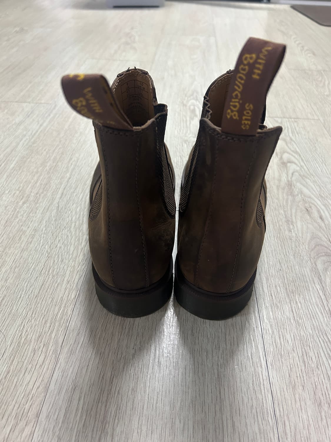 UK9 닥터마틴 2976 첼시부츠 크레이지 호스브라운 상품이미지4