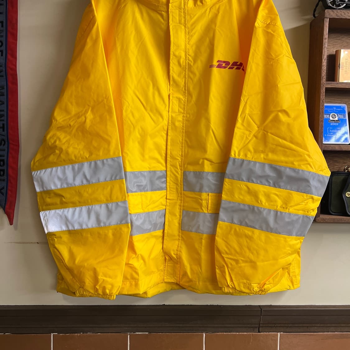 DHL Windbreaker Large Size (105~110) 상품이미지3