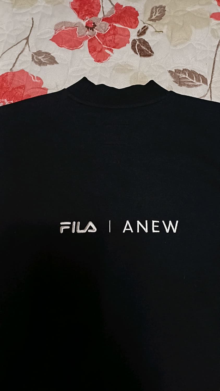 휠라 어뉴 오버핏맨투맨 실측100 가슴61 기장72 상품이미지5