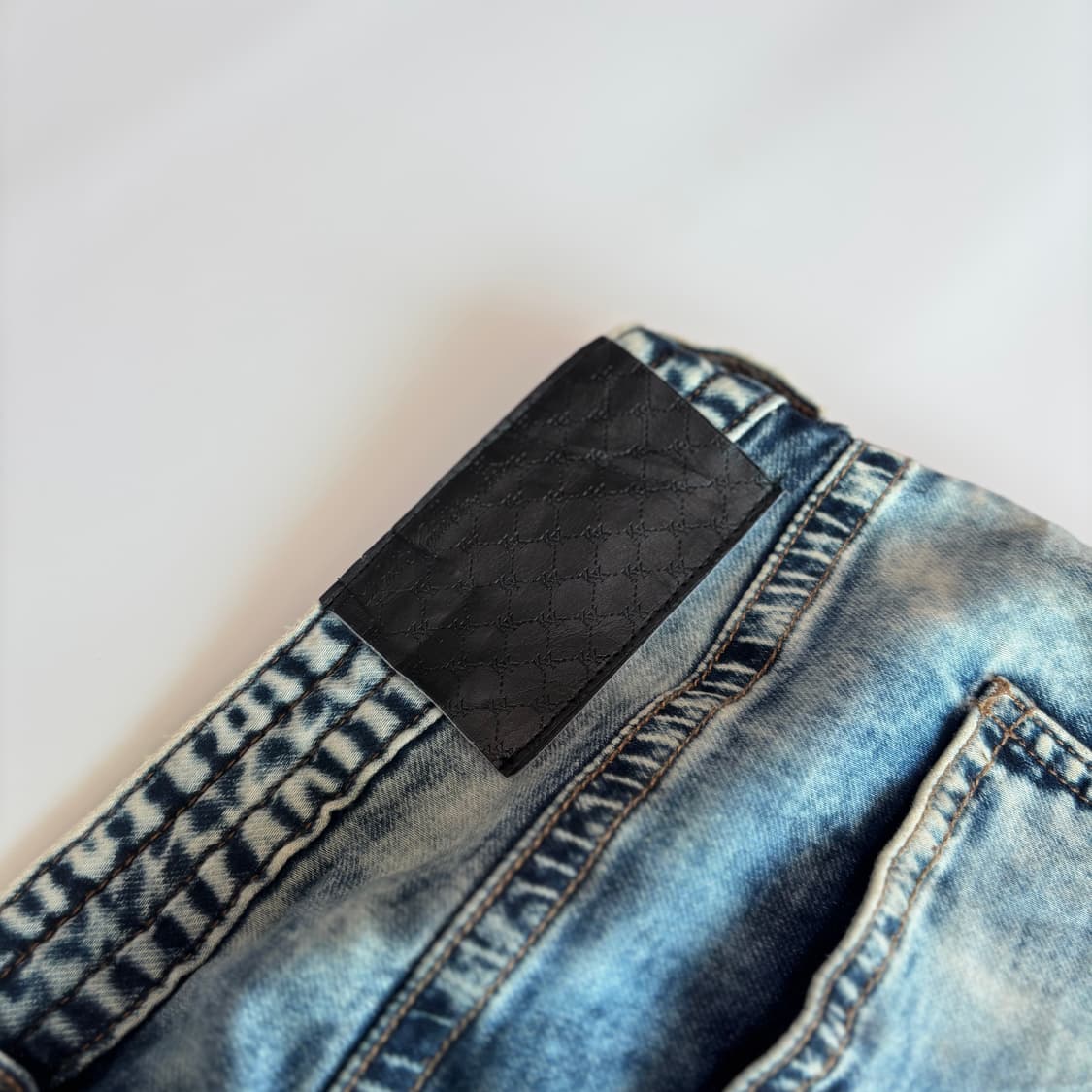 칼카니(Karl Kani) 90s 올드스쿨 스노우 워싱 데님 상품이미지7