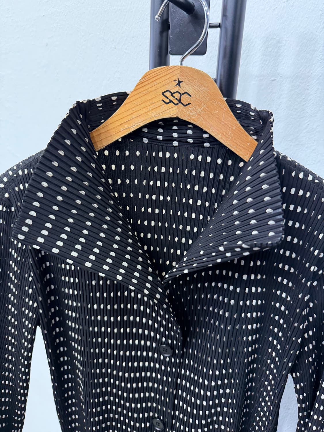 매장판정품) 이세이미야케 플리츠플리즈 여성 가디건 자켓 3 상품이미지4