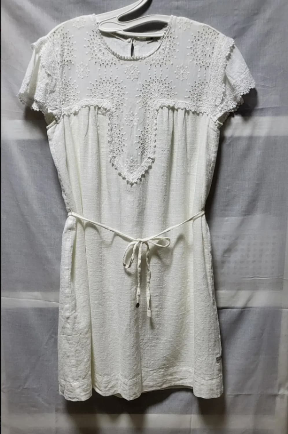 써스데이 화이트 레이스 미니 원피스 상품이미지1