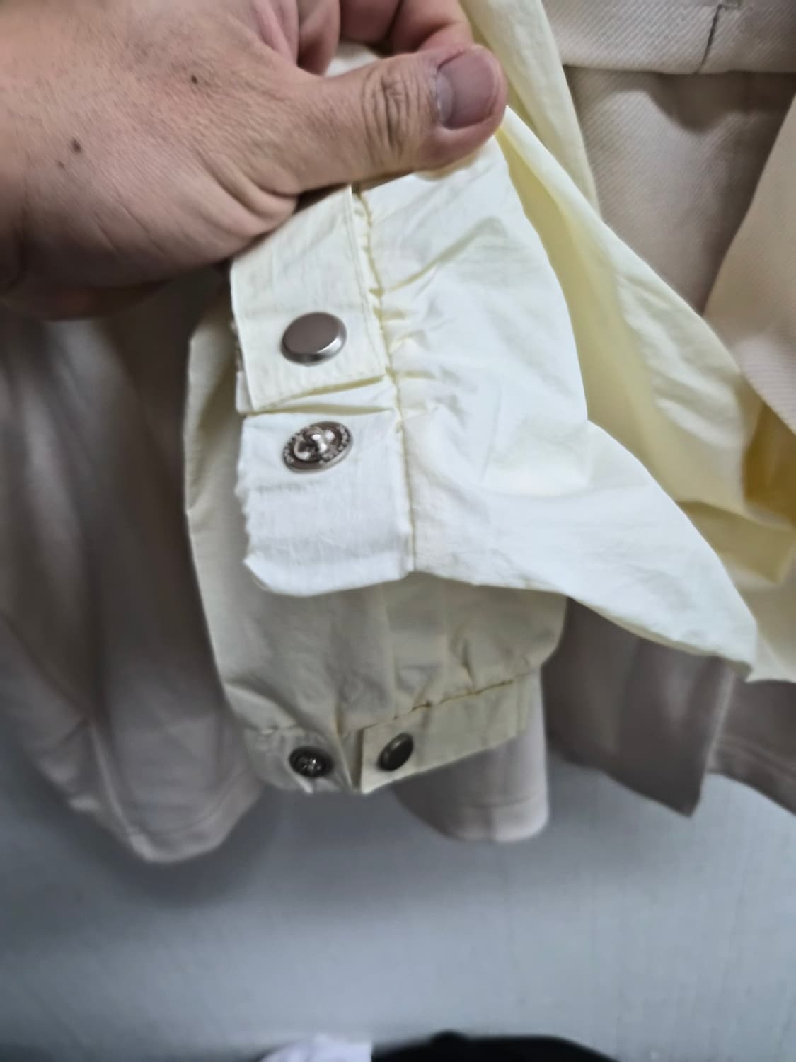 105) 지오송지오 레이어드 후드 티셔츠 크림컬러 팝니다 상품이미지4