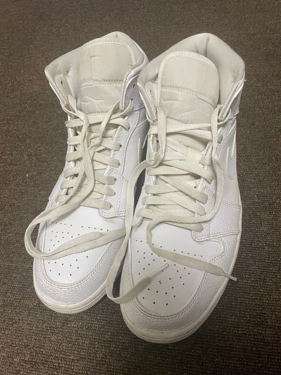 조던 1 미드 트리플 화이트 상품이미지3