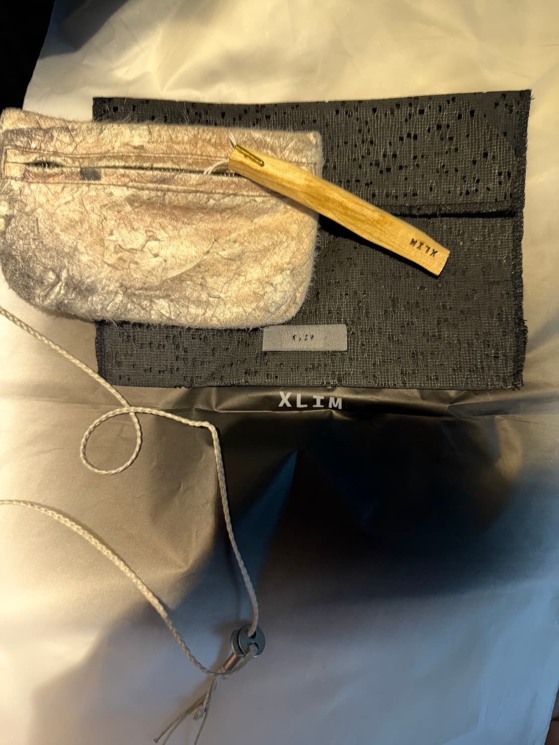 Xlim ep5 sysnopsis 카드지갑 상품이미지1