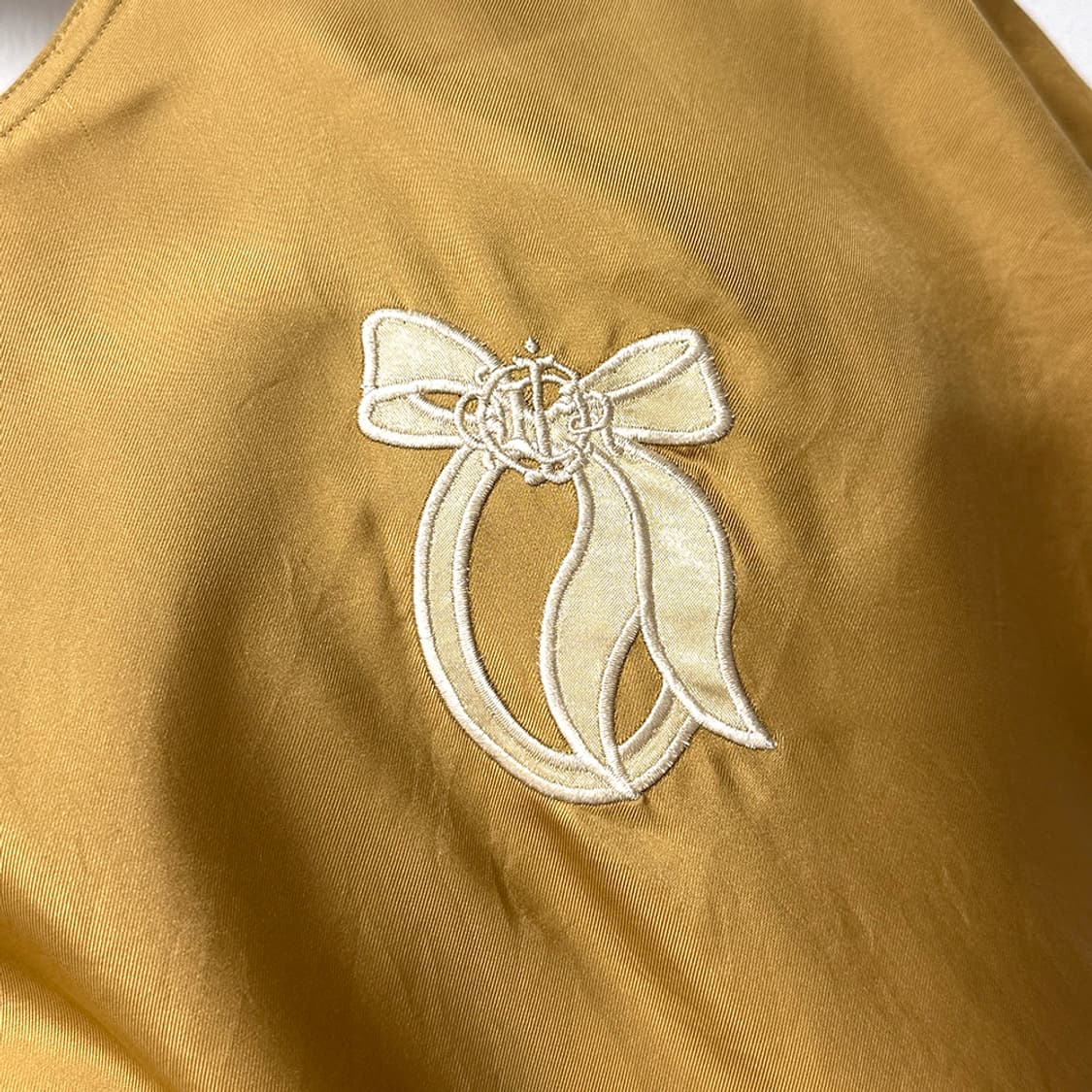 크리스챤 디올 dior 리본 실크 반팔 블라우스 골드 여성 M 상품이미지5