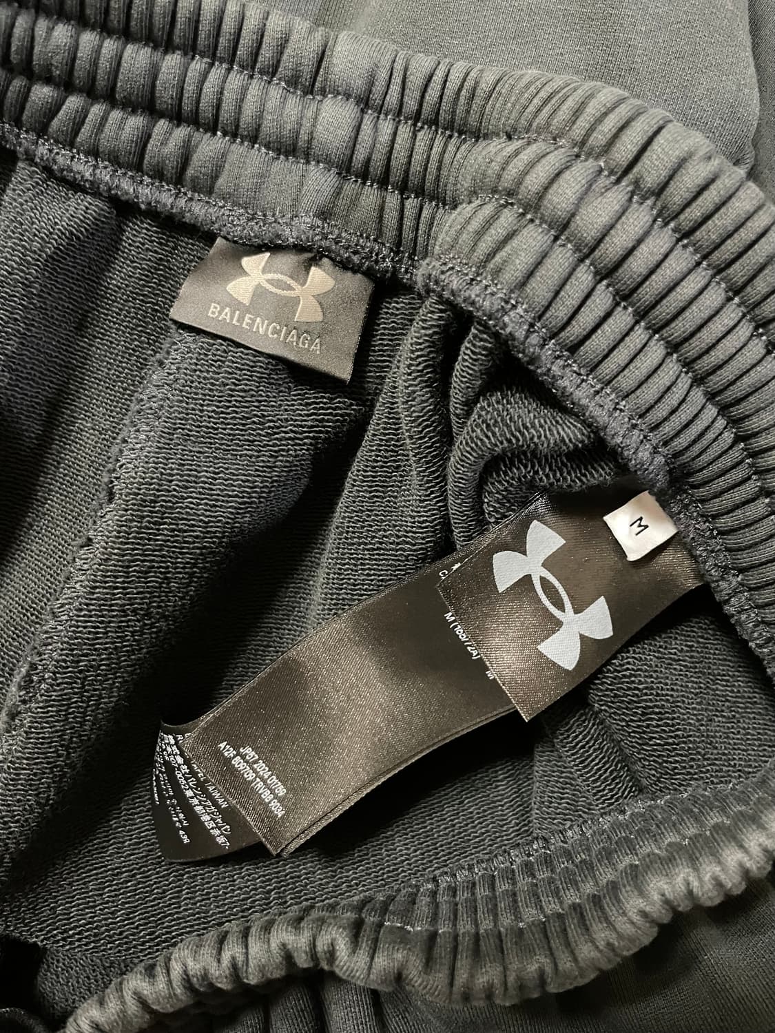 (M) 발렌시아가 X 언더아머 배기 스웻팬츠 상품이미지5