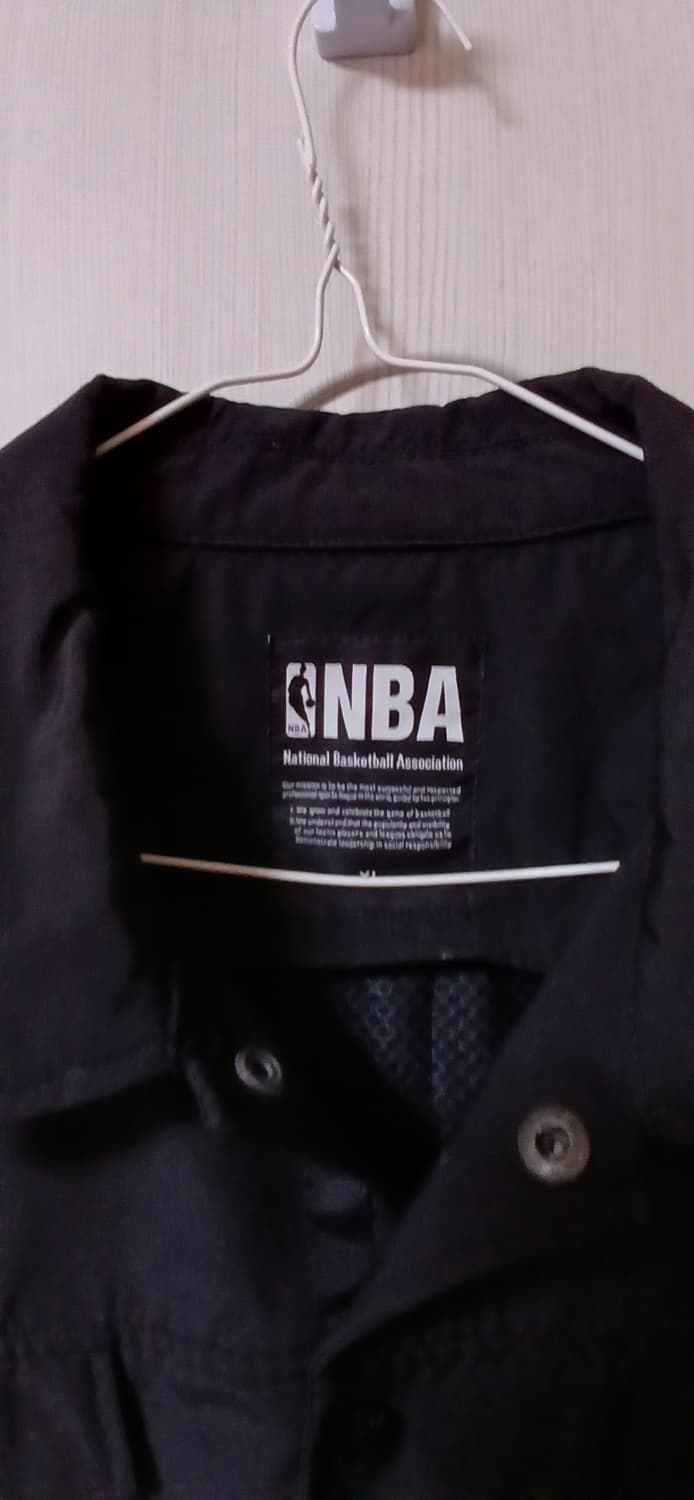 NBA 필라델피아 세븐티식서스 빈티지 스타일의 블랙 코치 재킷(2XL) 상품이미지2