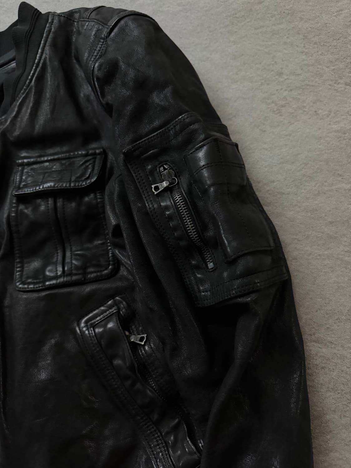 닐바렛 멀티플라이트 버팔로레더자켓 상품이미지7