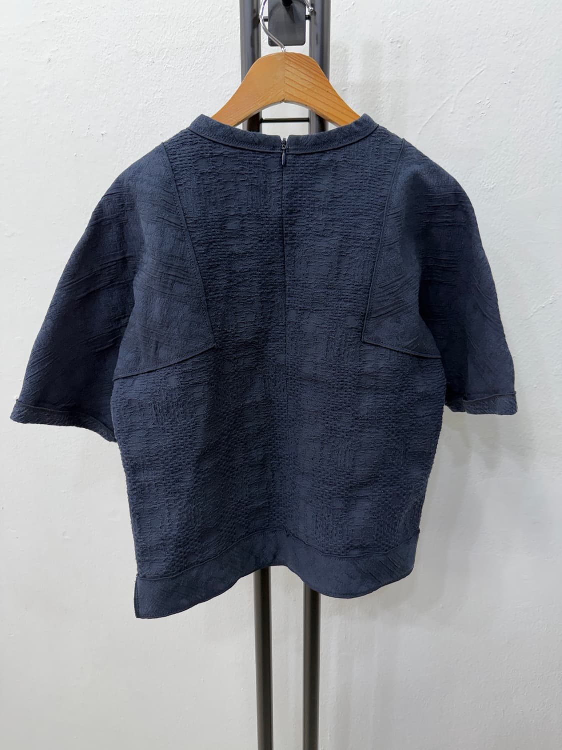 정품) Sandro 산드로 네이비 반팔 블라우스 36 상품이미지4