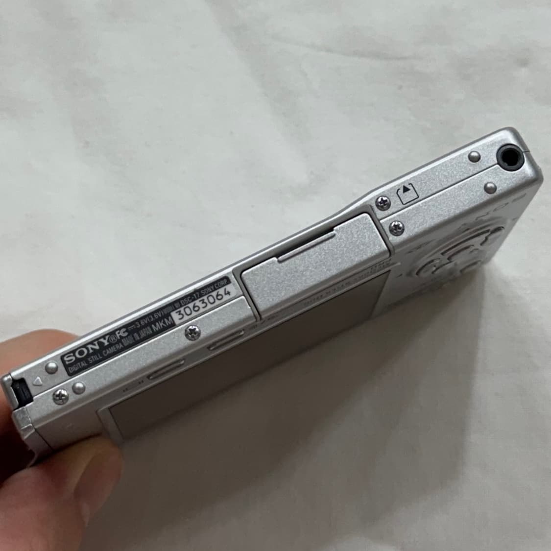 작례⭕️ 소니 사이버샷 DSC-T7 Sony 실버 디카 디지털카메라 상품이미지5