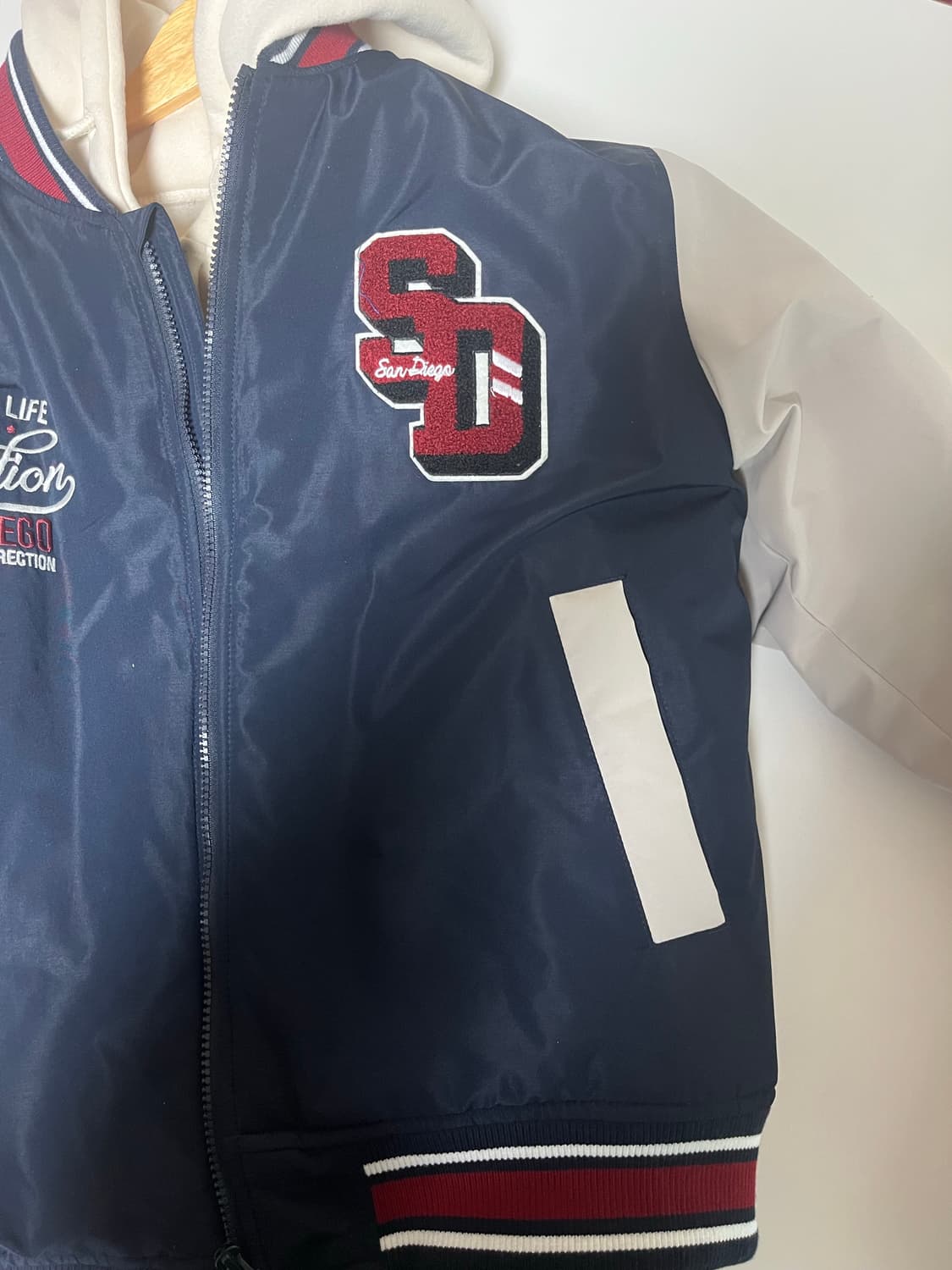 행텐 네이비 바시티 점퍼 상품이미지4