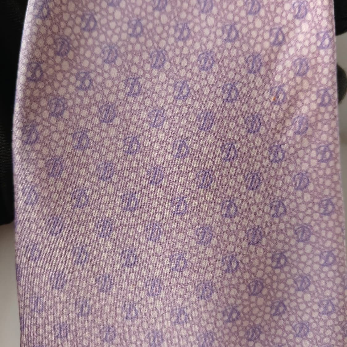 듀퐁 실크 바이올렛 로고 패턴 넥타이 8.6cm A등급 A19210
 상품이미지7