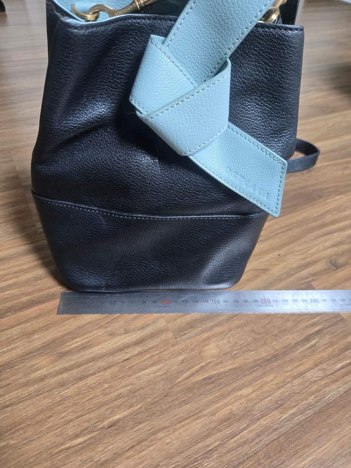 오스트카카 - 리카23 소가죽 버킷백 (민트) 상품이미지3