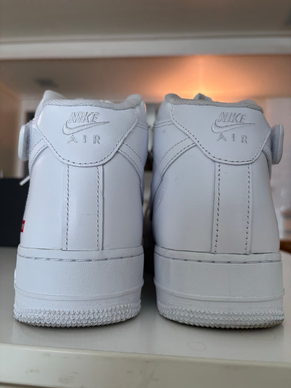 나이키 슈프림 에어포스1 미드 화이트 290 상품이미지7