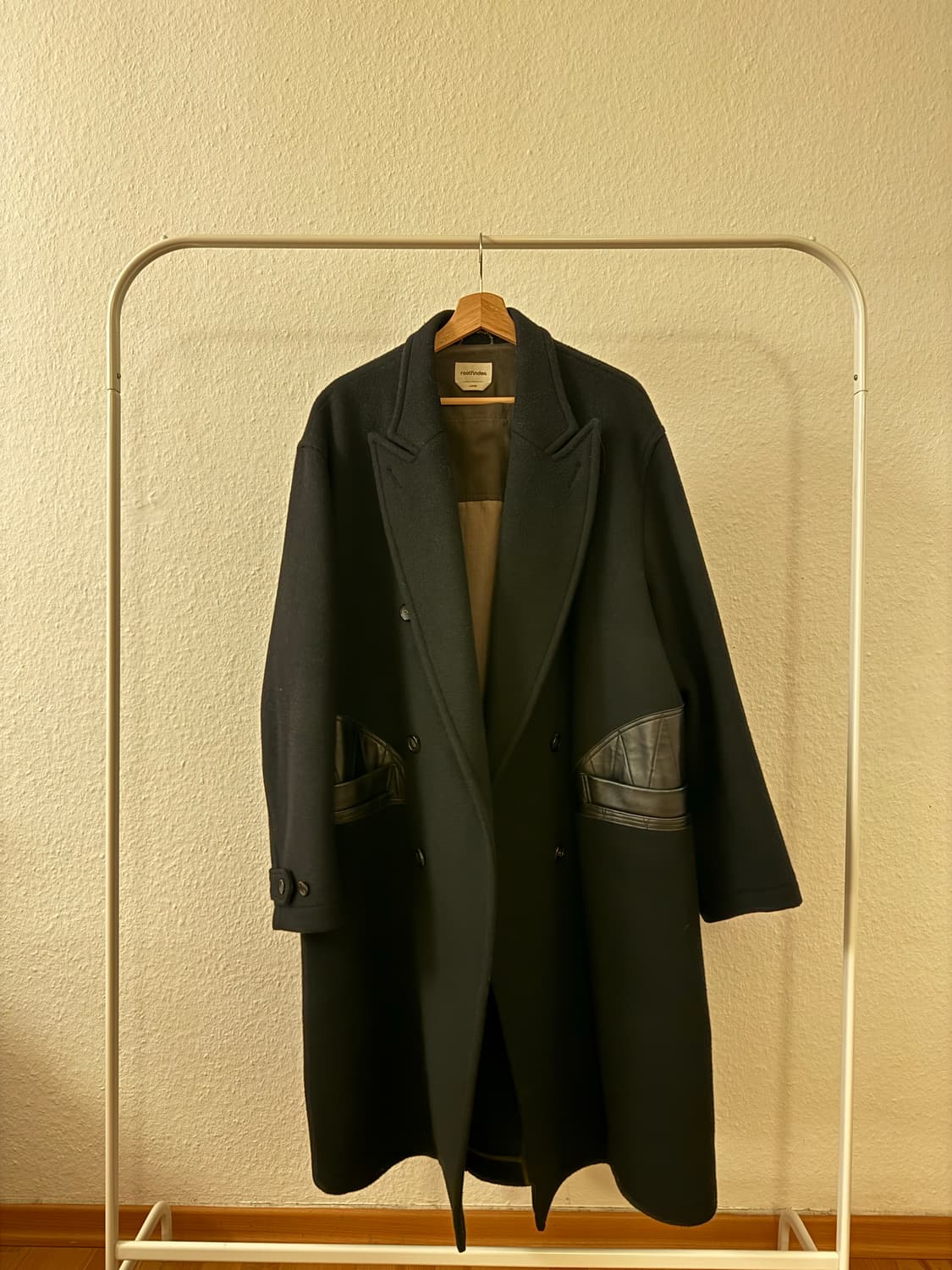 루트파인더 Sara 코트 블랙 L사이즈 (초판) 상품이미지1