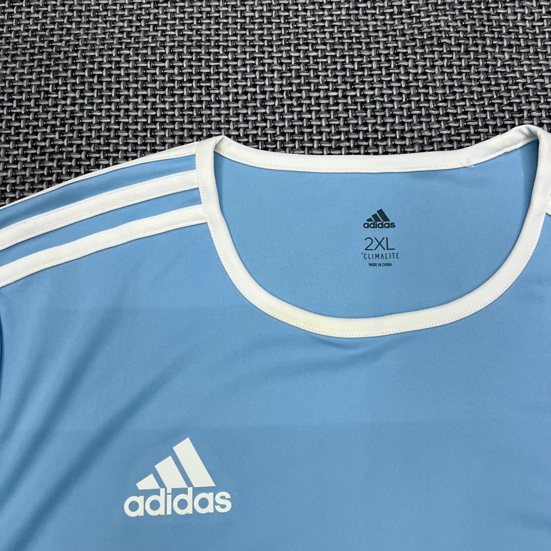착샷O 아디다스 스카이블루 기능성 반팔 상품이미지2
