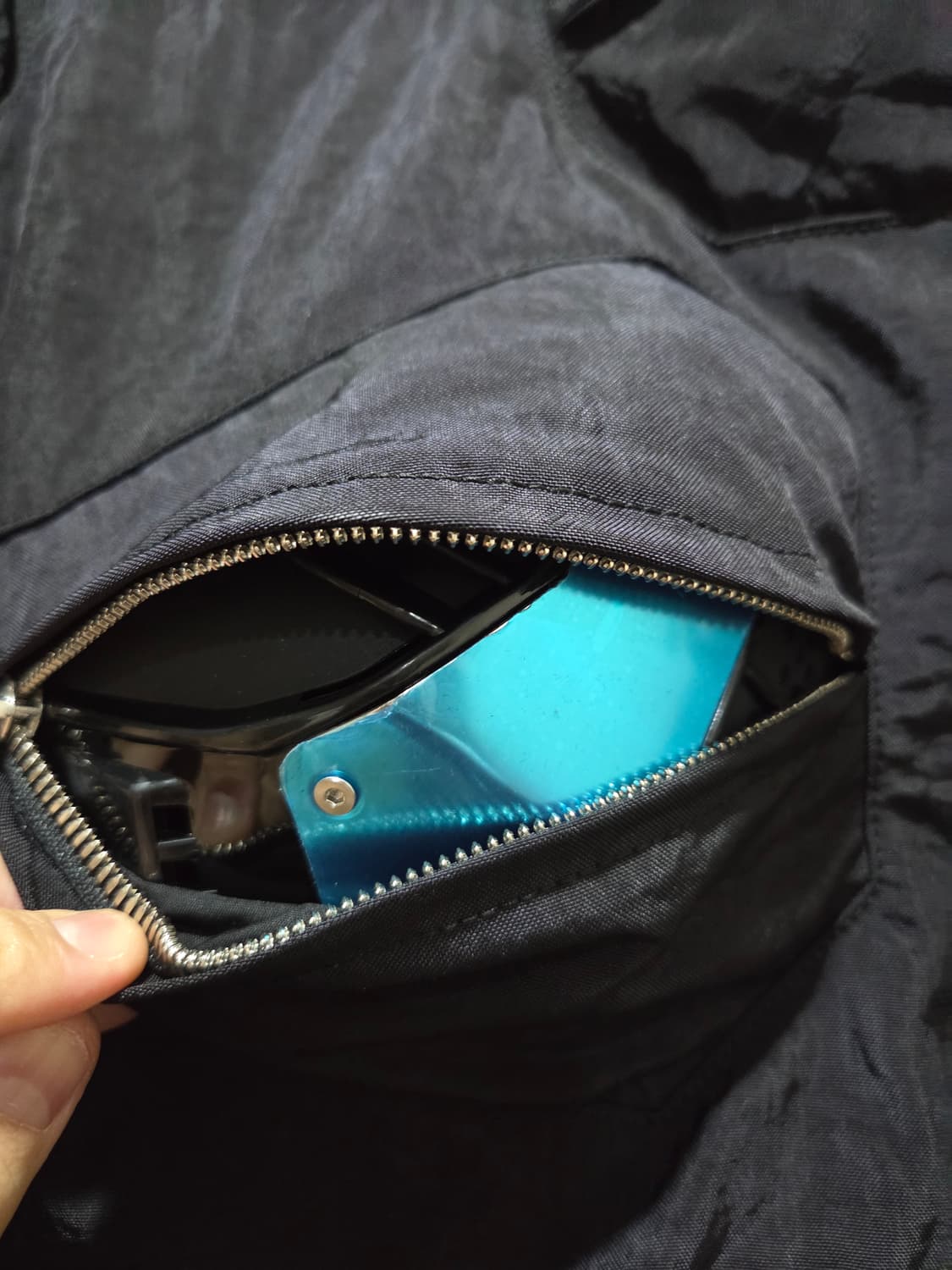 강혁 레디메이드 에어백 홀 바디가드 봄버 자켓 M사이즈 새상품 상품이미지3