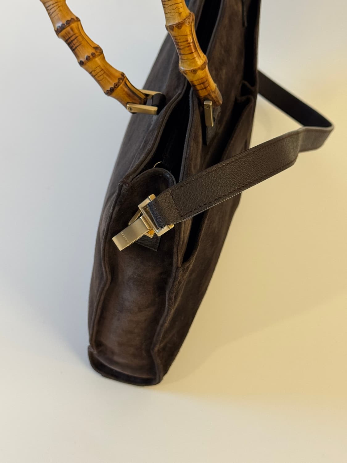 GUCCI(구찌) 뱀부 스웨이드 토트백 상품이미지7