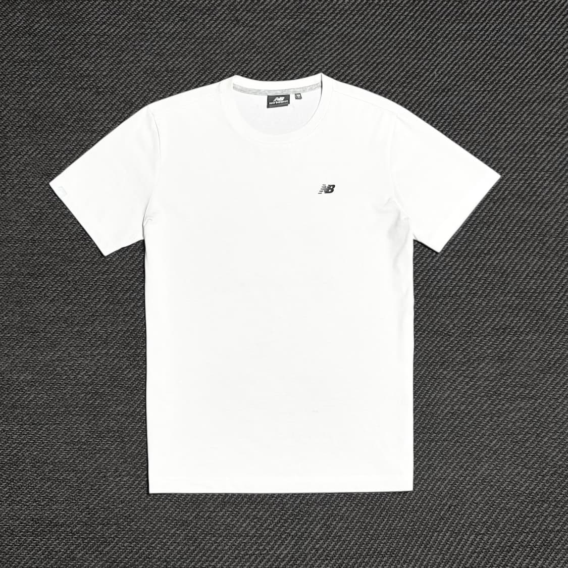 [L] Newbalance 뉴발란스 화이트 라운드 티셔츠 상품이미지1