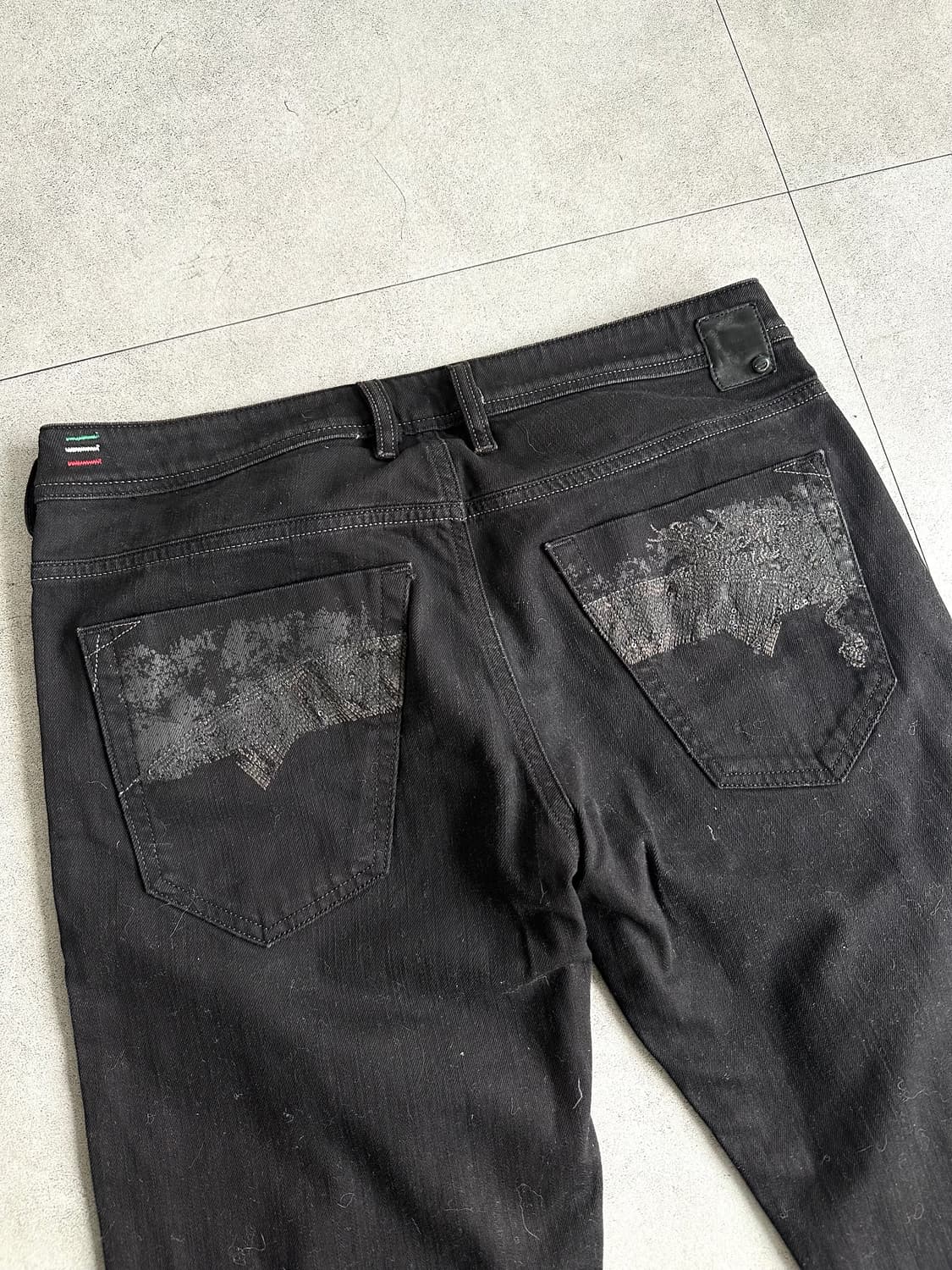 디젤 웨스턴 디스트로이드 블랙진 상품이미지5