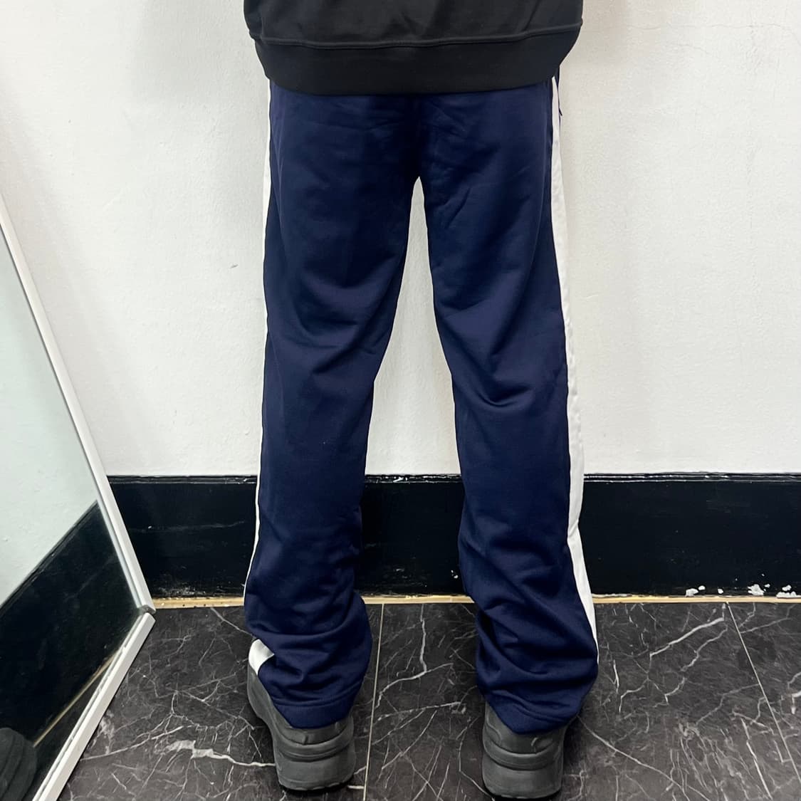 발렌시아가 B로고 스포티 트랙팬츠 상품이미지3