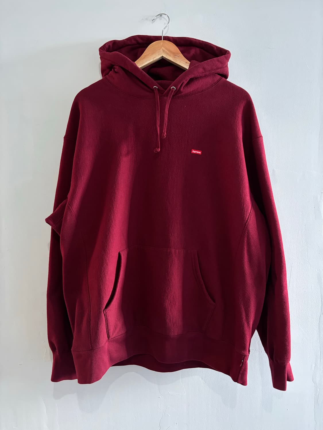 Supreme small logo hoodie 상품이미지1