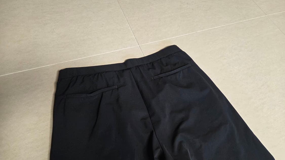 띠어리 세미 테크 슬랙스 팬츠  상품이미지5