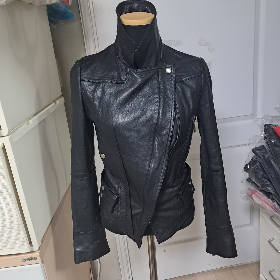 미샤 여성 가죽 램스킨 자켓 블랙 44~날씬55 상품이미지1