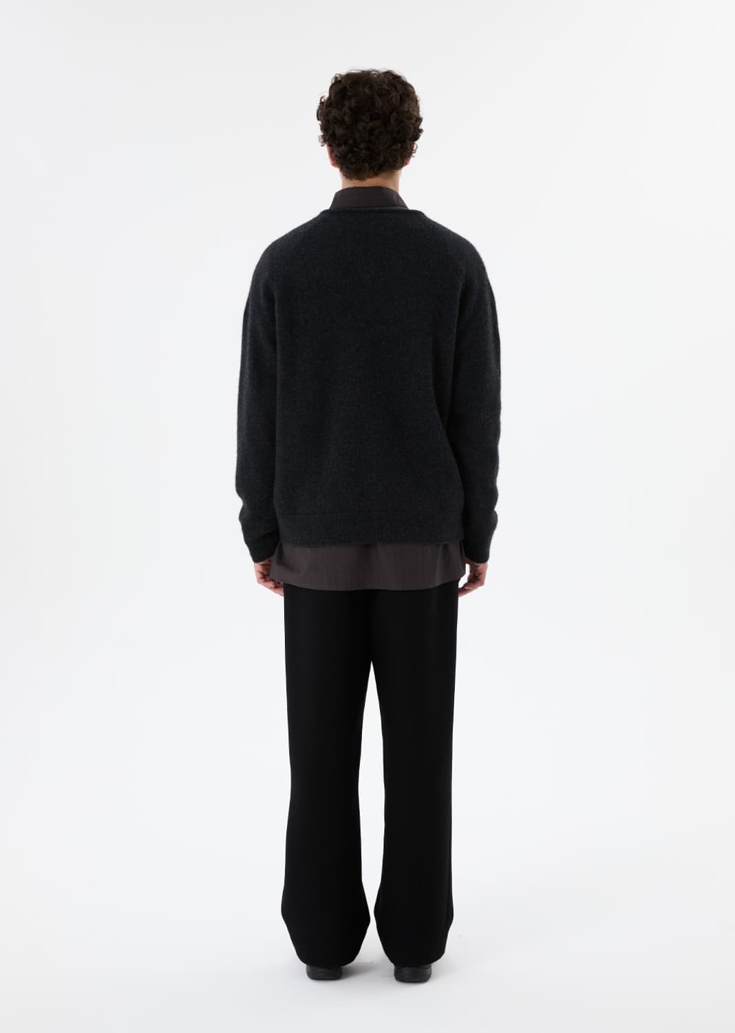 아모멘토 라쿤 브이넥 니트 s 다크 그레이 상품이미지2