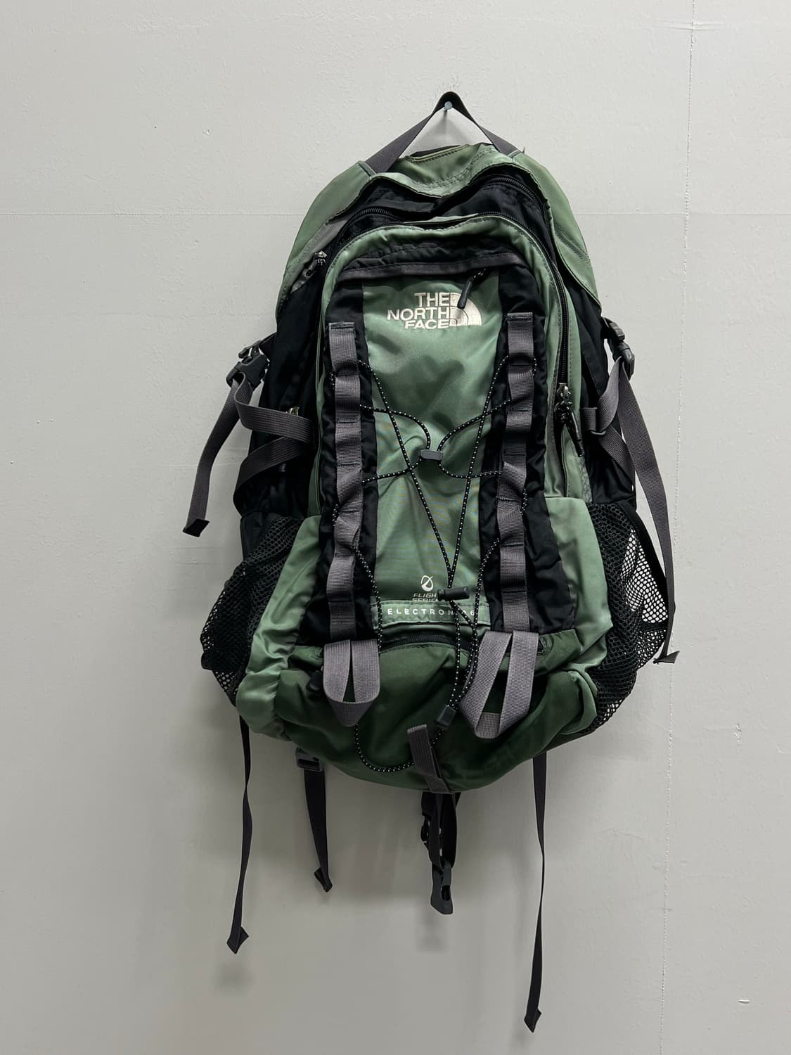 노스페이스 일렉트론26 백팩 그린 상품이미지2