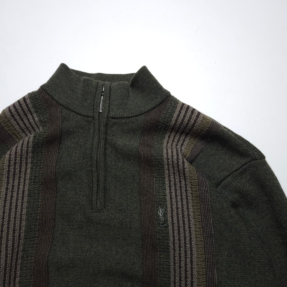 YSL 입생로랑 반집업 니트 상품이미지2