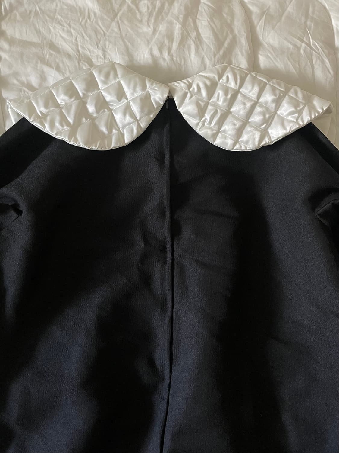 꼼데가르송 / 22FW 퀼팅 빅카라 볼륨미너스 원피스 상품이미지5