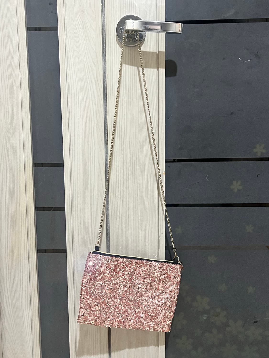 lydc london 로즈 골드 스팽글 클러치 상품이미지3