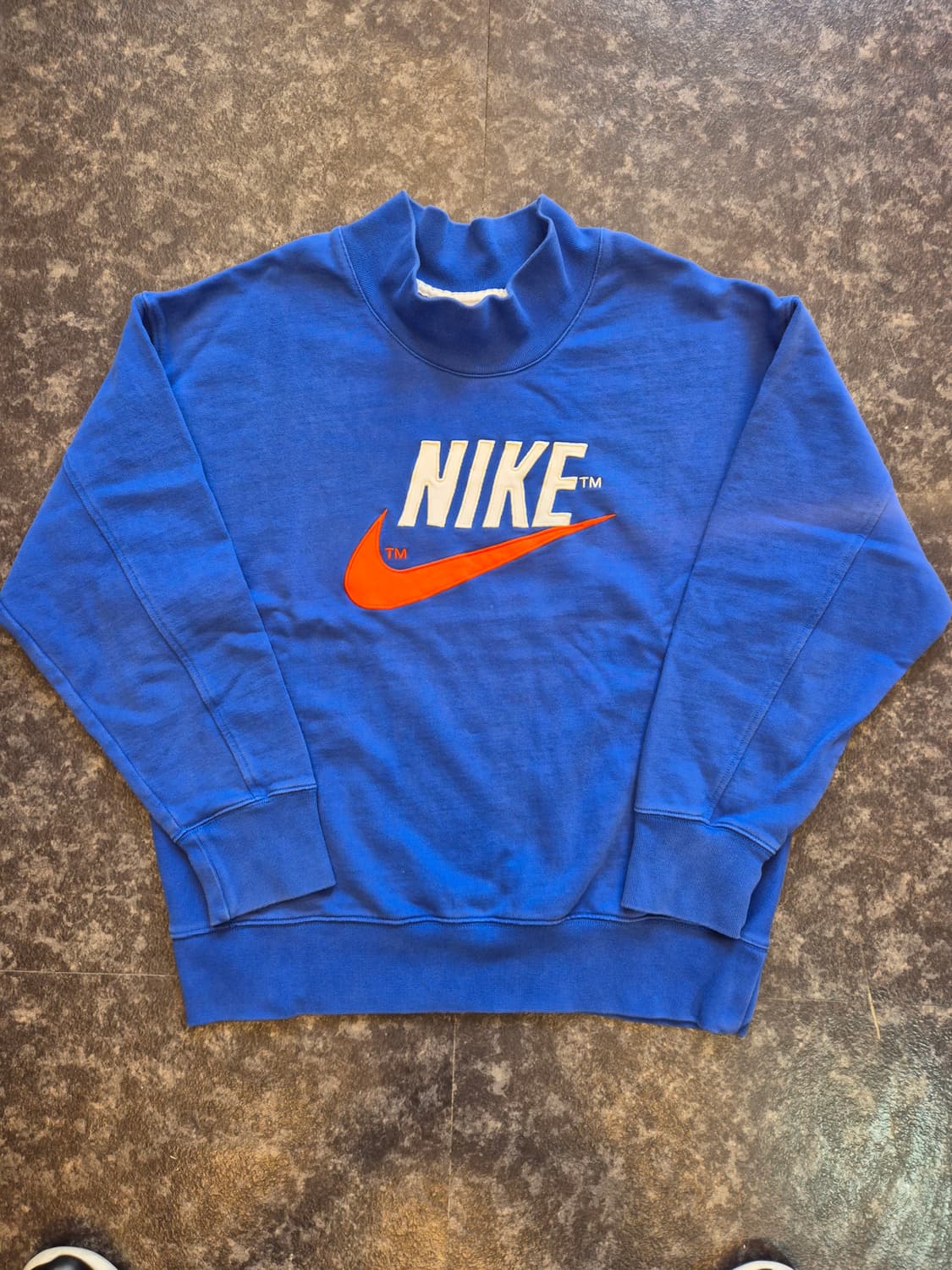 #나이키 NSW 트렌드 오버셔츠 게임 로얄 - L 상품이미지1