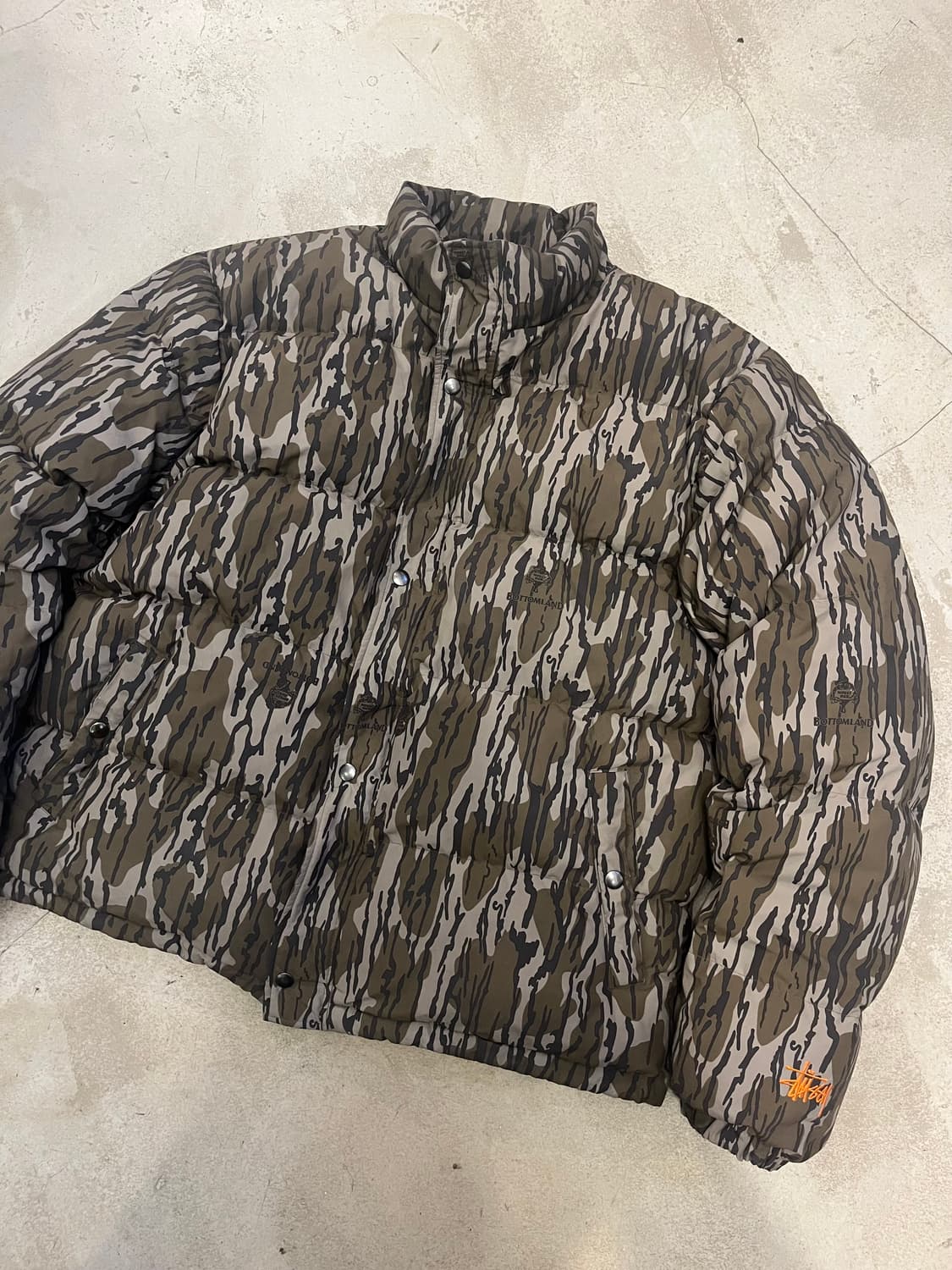 스투시 MOSSY OAK 다운 퍼피 상품이미지1