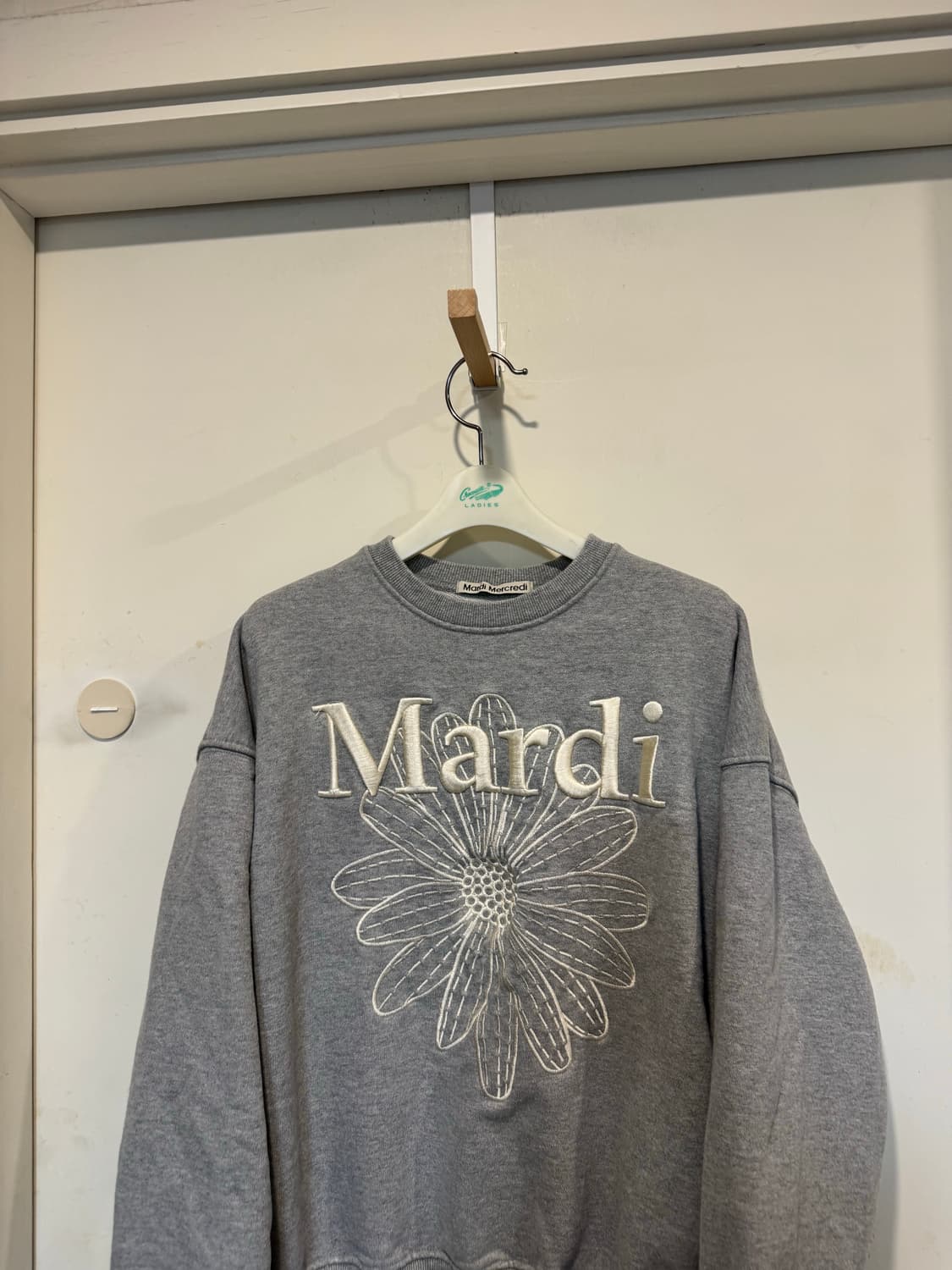 마르디메크르디 맨투맨 25ss 상품이미지4