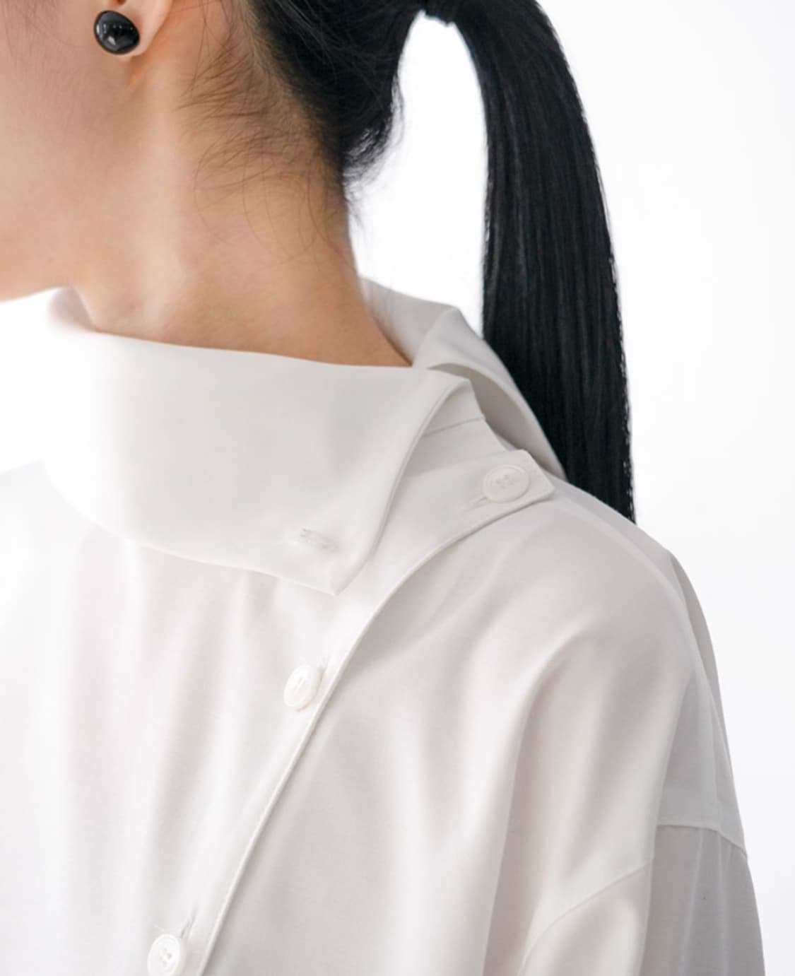 유노이아 sideways collar shirt 화이트 상품이미지6