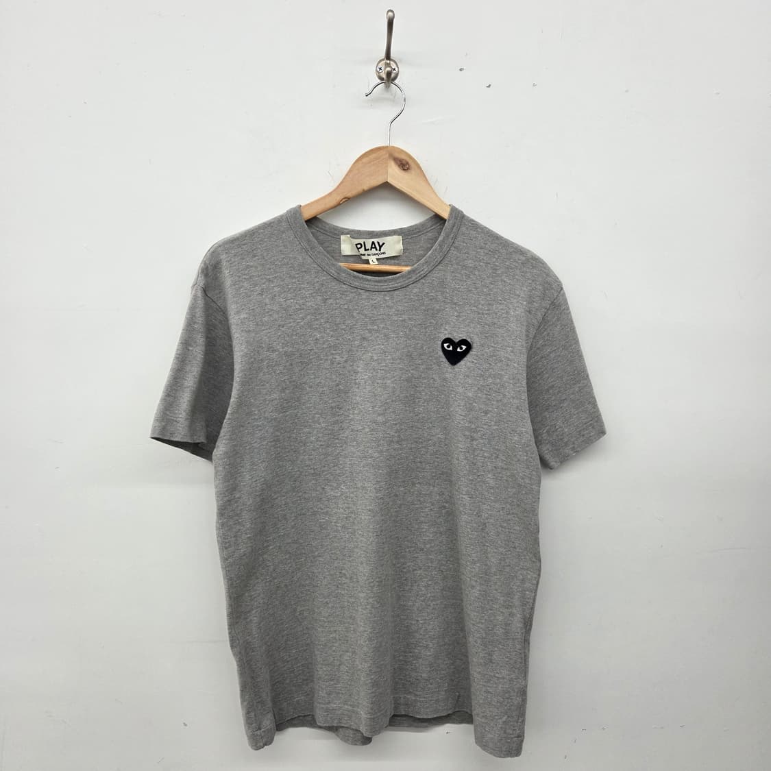 꼼데가르송 플레이 회색 하트 반팔 티셔츠 여L 상품이미지1