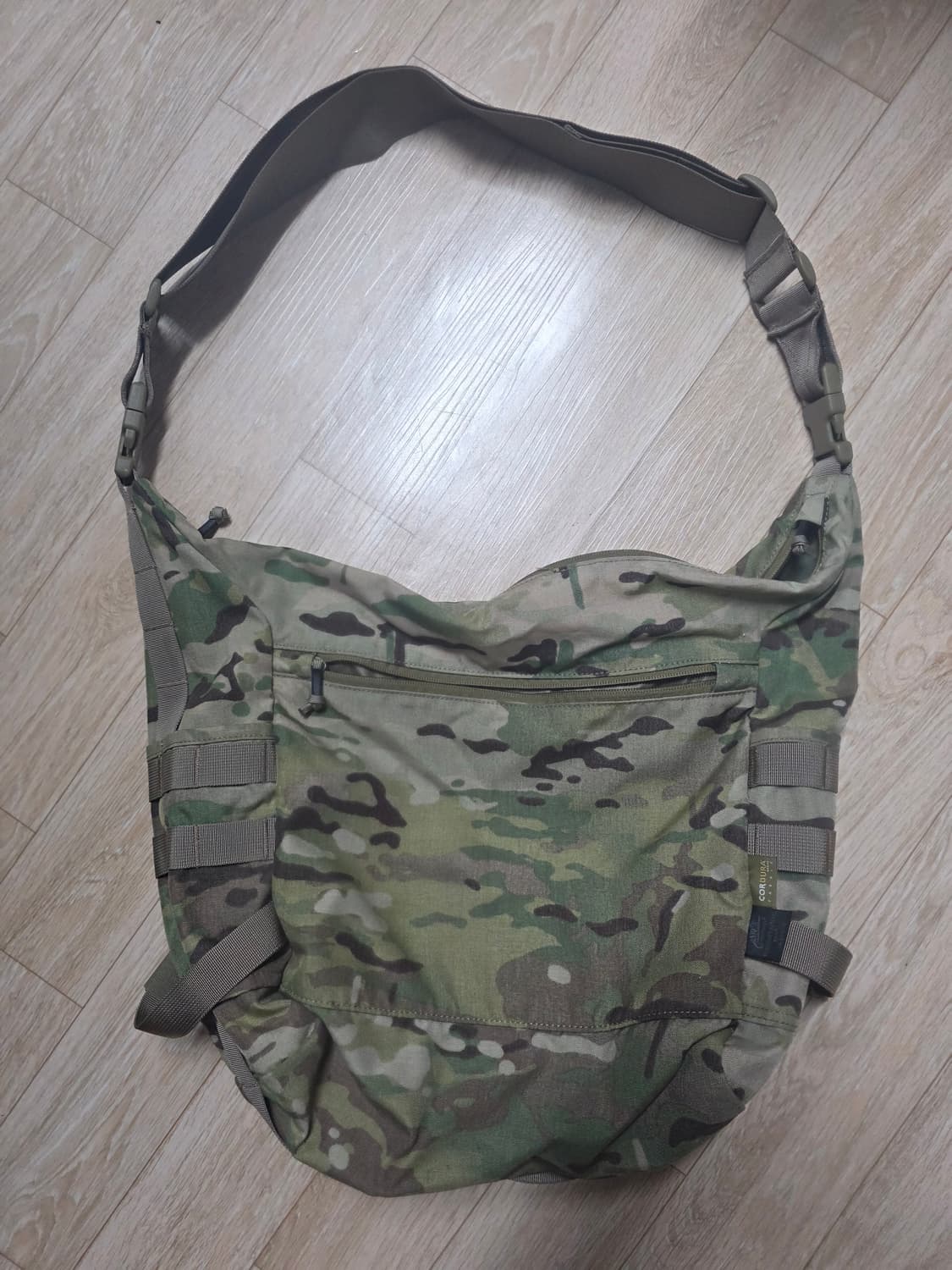 헬리콘텍스 부시크래프트 사첼 백 (멀티캠) 상품이미지1