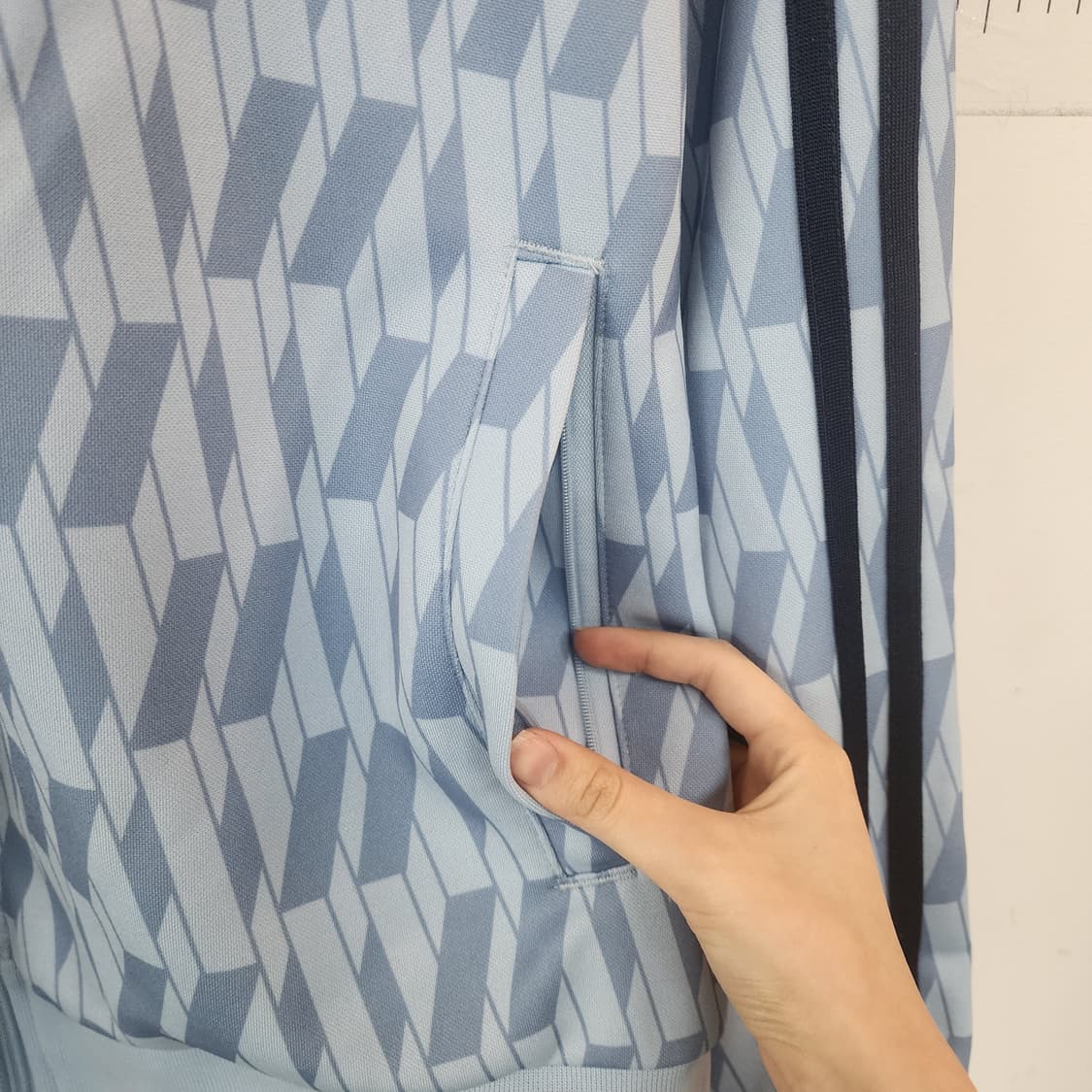 널디 패턴 트랙탑 블루 상품이미지5