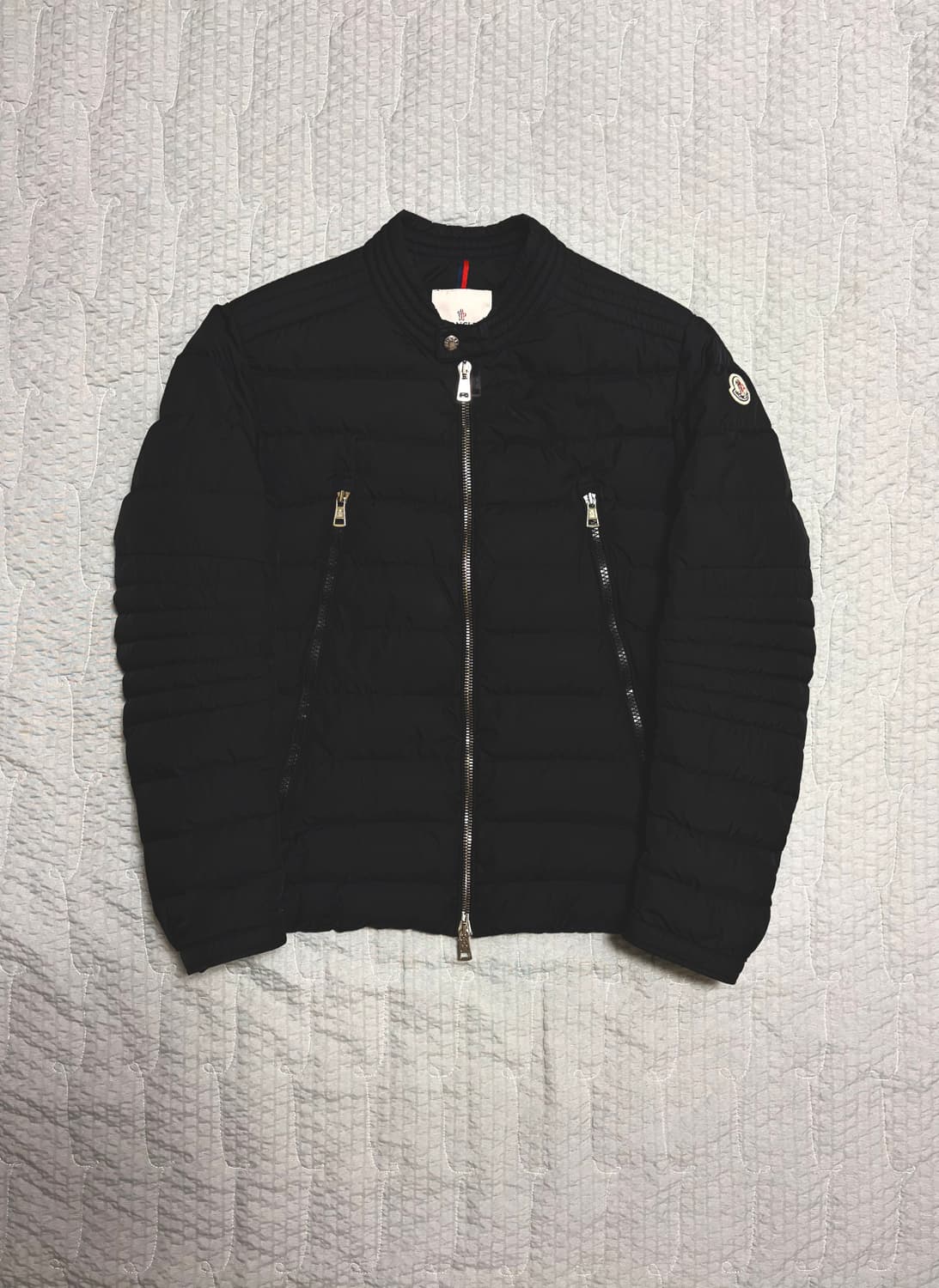 몽클레어 아미오 패딩 상품이미지2