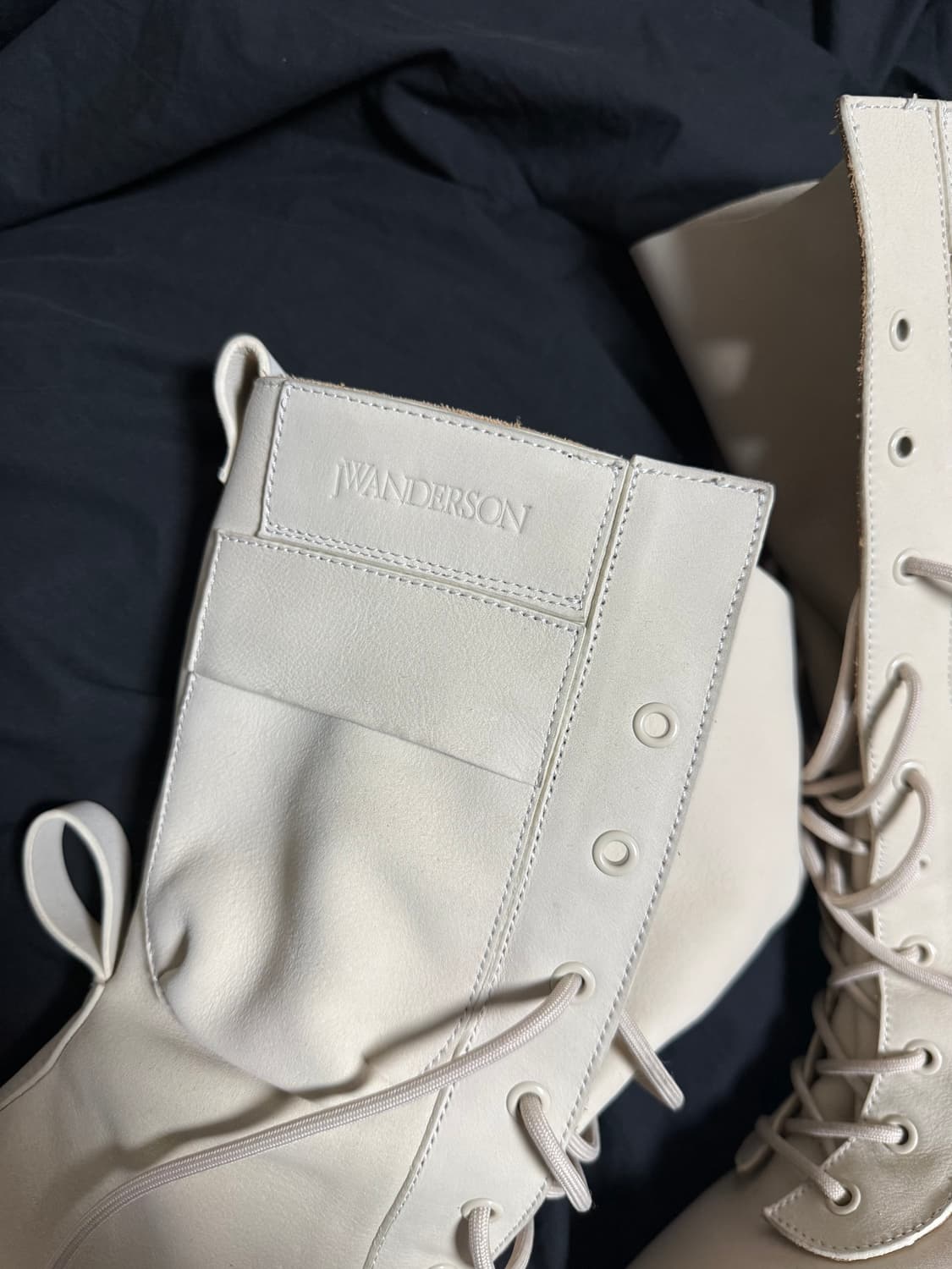 [43] jw anderson 컴뱃 부츠 쇼피스 상품이미지2