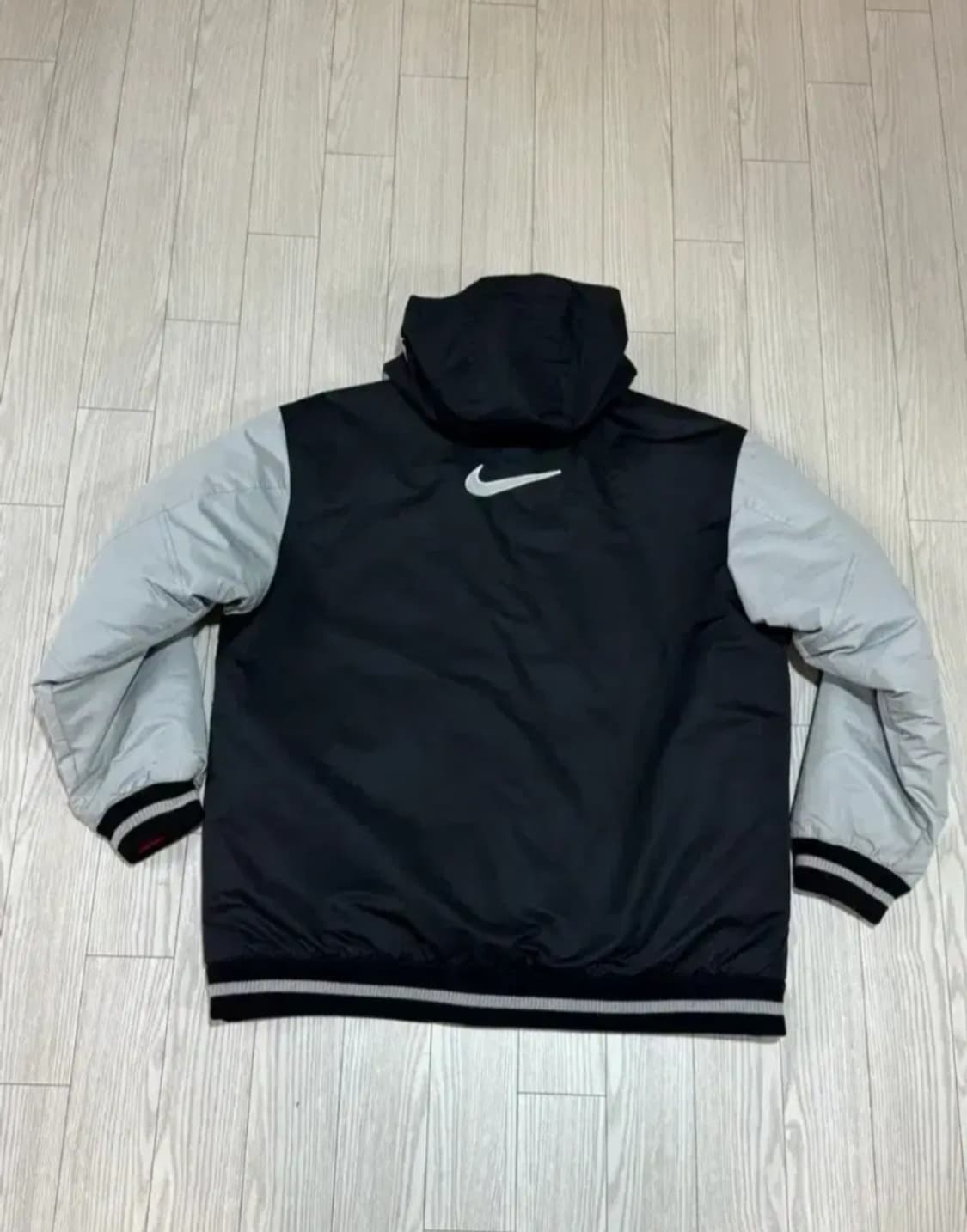 빈티지 나이키 리버시블 아우터

112~115느낌 상태 양호 상품이미지8