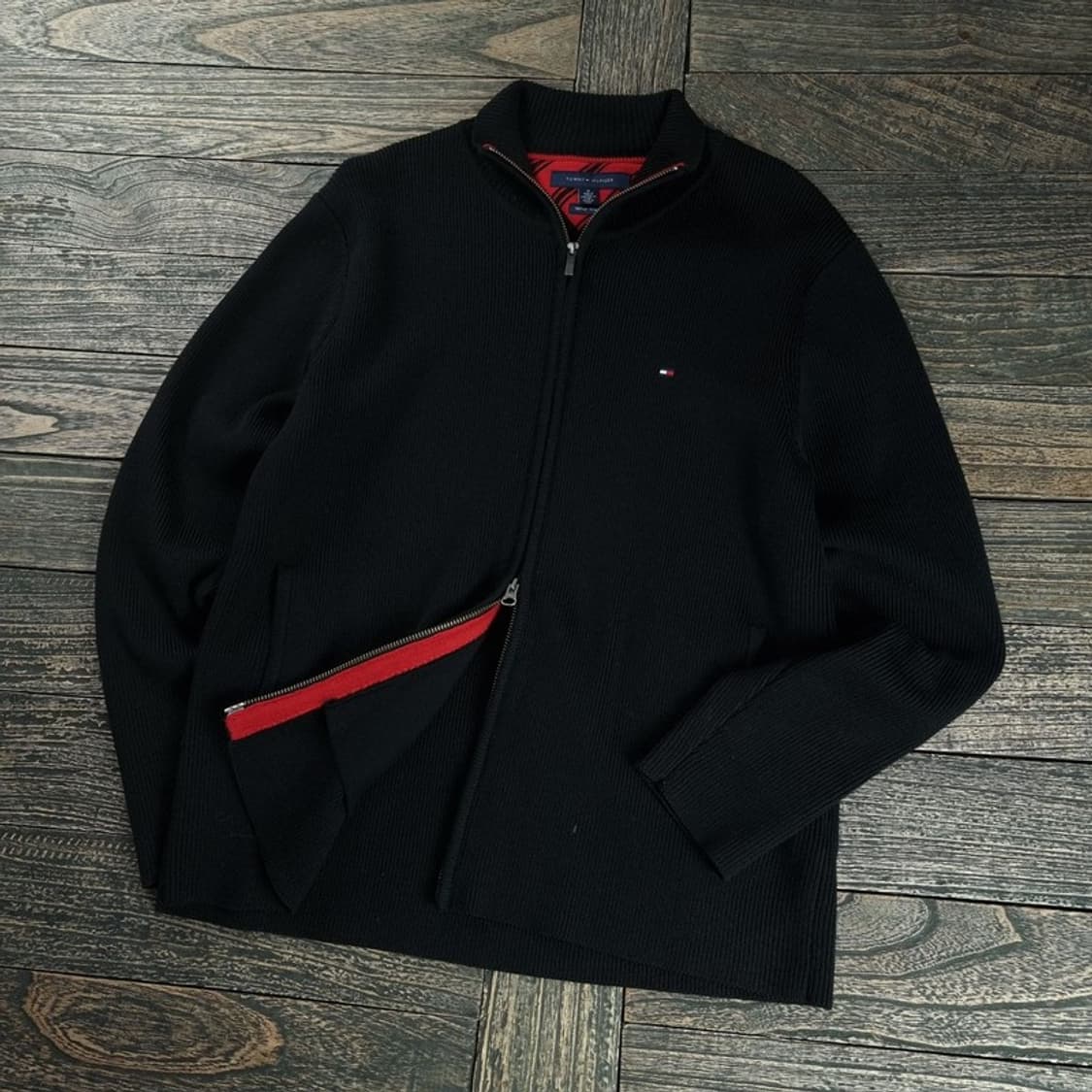 [타미힐피거] 로고 자수 니트 집업 가디건 블랙 M18639 상품이미지1