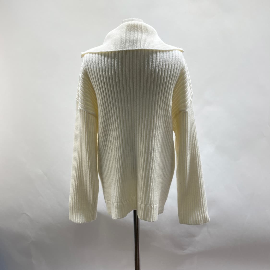 UNA 여성 반집업 캐주얼니트 F 영구제 상품이미지3