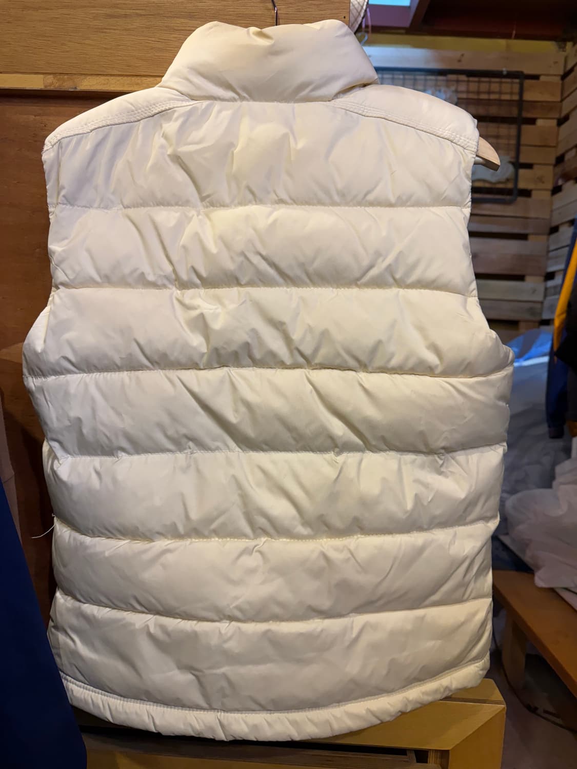 후아유 크림 패딩조끼 상품이미지4