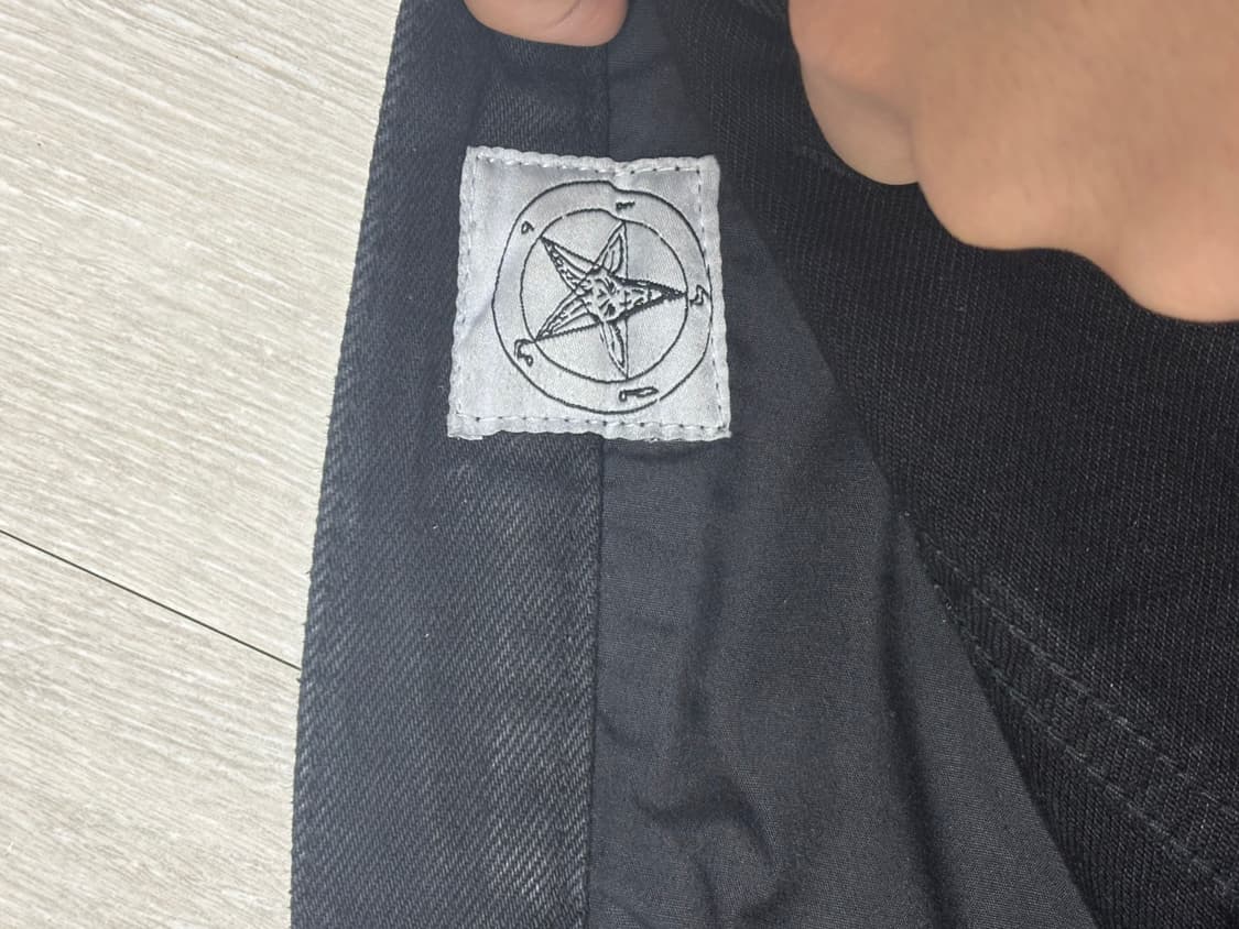 Emostance club 레더 패치 플레어진 2사이즈 상품이미지6